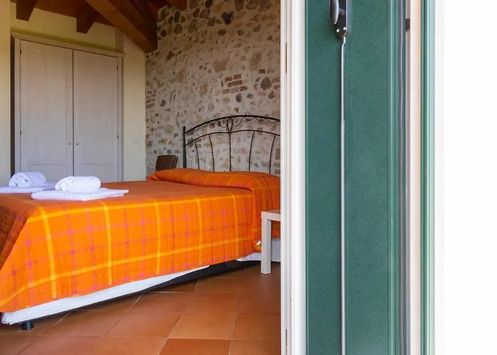 L'oro Rosso Фермерский дом